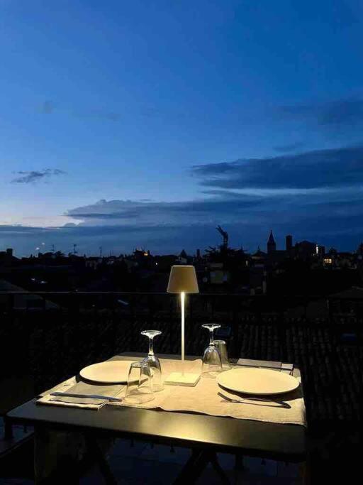 Romantic Attic Room With Panoramic View بولونيا المظهر الخارجي الصورة